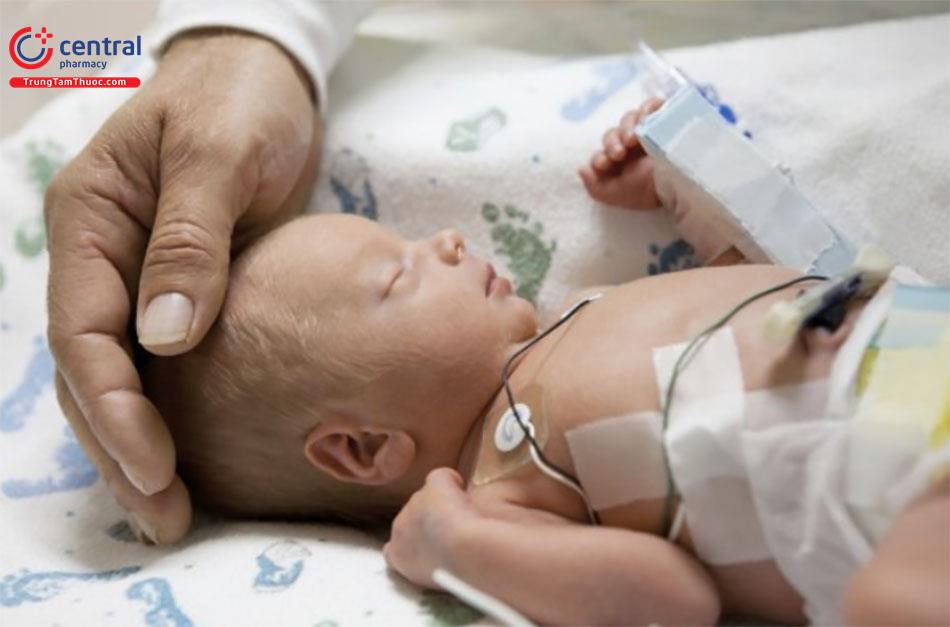 Suy hô hấp ở trẻ sơ sinh: nguyên nhân, triệu chứng và điều trị