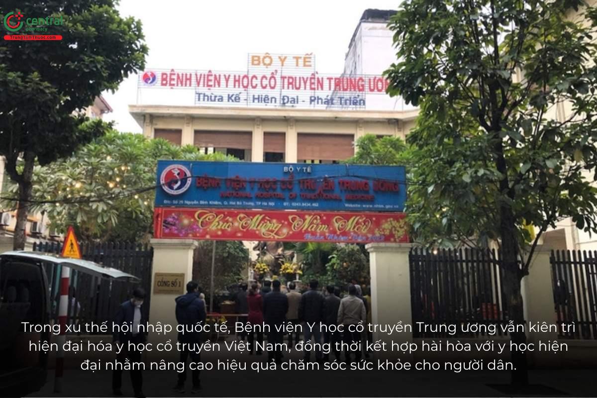 Bệnh viện Y học Cổ truyền Trung ương, tiền thân là Viện Nghiên cứu Đông Y, được thành lập chính thức vào năm 1957.