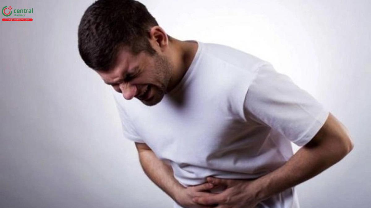​Đau bụng dữ dội là biểu hiện thường gặp nhất ở người bị viêm tụy cấp