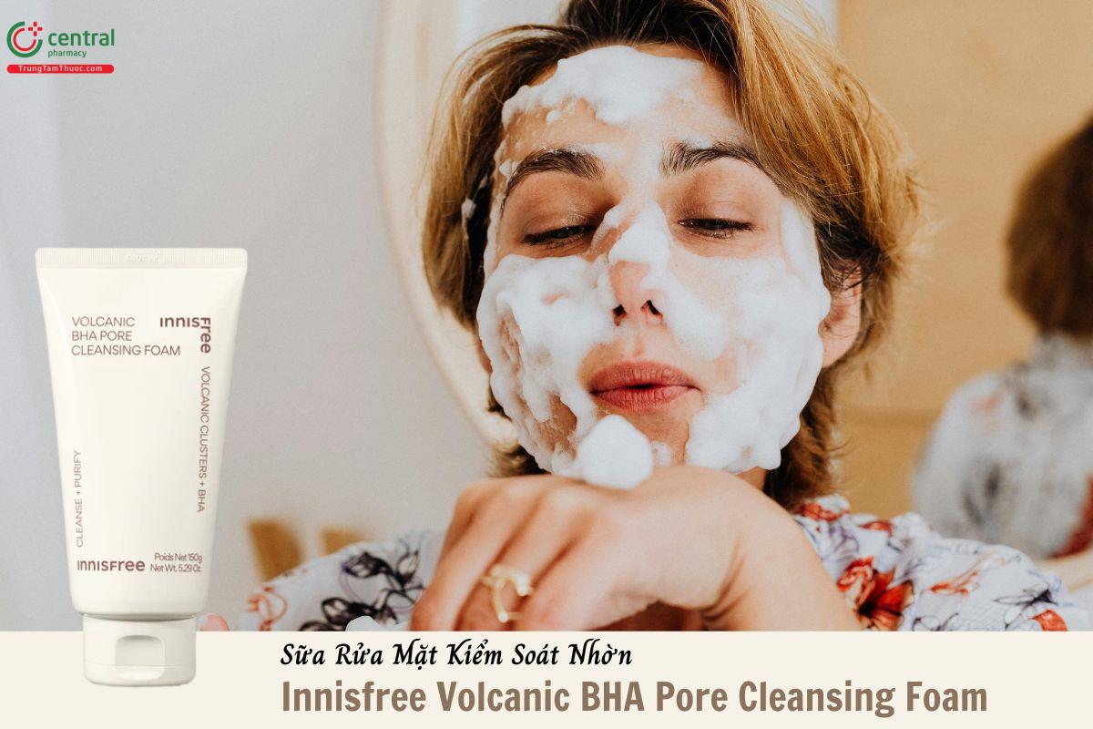 Sữa rửa mặt tro núi lửa Innisfree Volcanic BHA Pore Cleansing Foam 150g