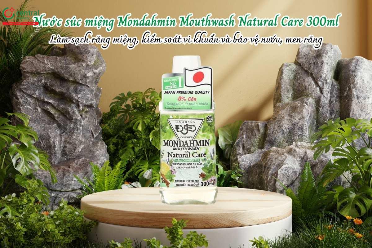 Nước súc miệng Mondahmin Mouthwash Natural Care 300ml giúp làm sạch răng miệng, kiểm soát vi khuẩn và bảo vệ nướu, men răng