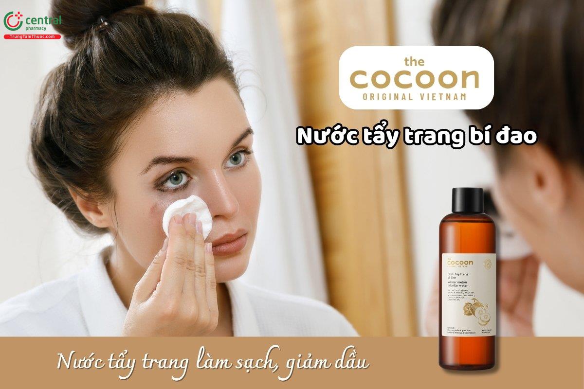 Nước tẩy trang bí đao Cocoon 500ml có tác dụng loại bỏ hiệu quả lớp trang điểm, bụi bẩn và bã nhờn trên da, giúp da thông thoáng, nhẹ nhàng mà không gây bí tắc.