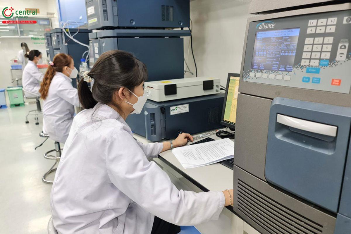 Hệ thống máy móc và công nghệ hiện đại