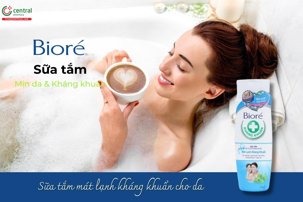 Sữa tắm Bioré Mát Lạnh Kháng Khuẩn (Chai 220g) giúp làm sạch da hiệu quả từ sâu bên trong nhờ công nghệ làm sạch tiên tiến từ Nhật Bản và loại bỏ vi khuẩn trên da.