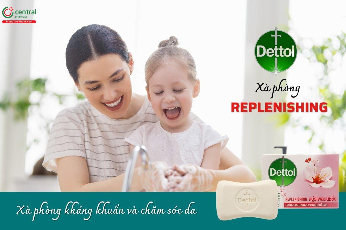 Xà phòng diệt khuẩn Dettol Replenishing có thể dùng để tắm và rửa tay, hỗ trợ tiêu diệt vi khuẩn hiệu quả, đồng thời dịu nhẹ và nuôi dưỡng làn da, mang hương hoa anh đào tươi mát, dễ chịu.