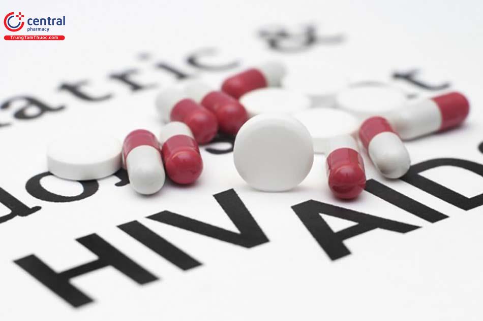 HIV được điều trị bằng thuốc ARV.