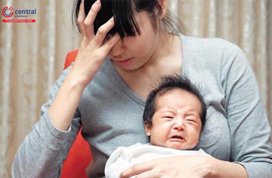 Theo dõi sản phụ trong thời kỳ hậu sản