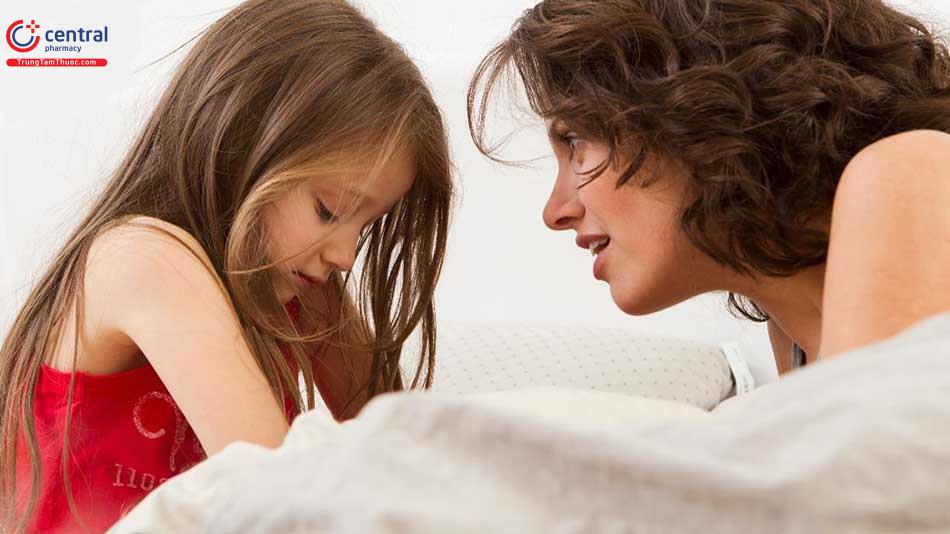 Nguyên nhân nào khiến trẻ bị dậy thì sớm hơn bình thường?