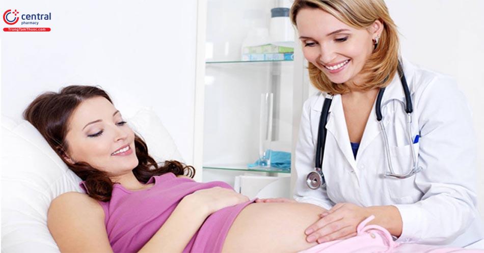 Khám thai định kỳ để theo dõi sức khỏe thai nhi