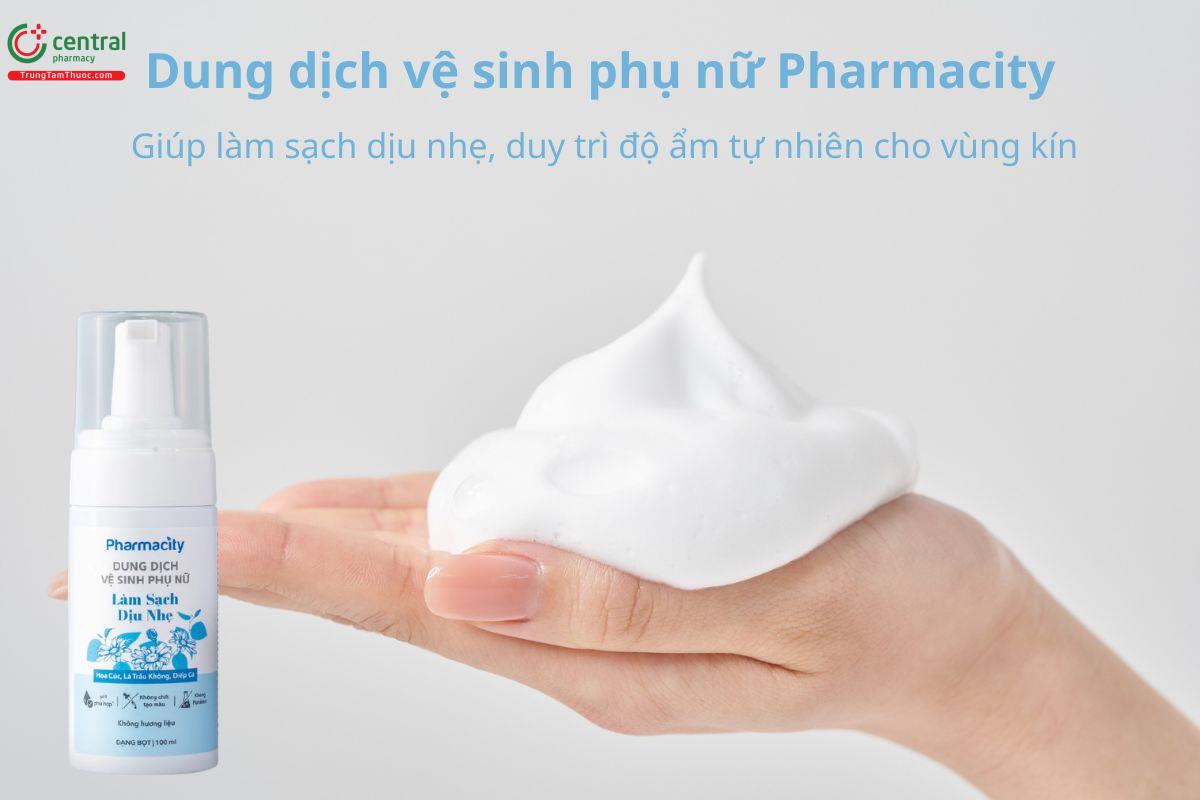 Dung dịch vệ sinh phụ nữ Pharmacity  giúp làm sạch cho vùng kín