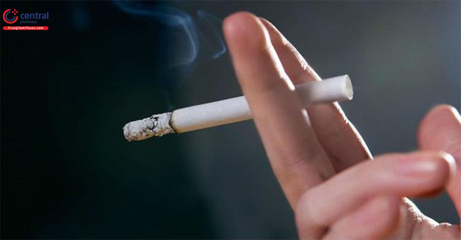 Hút thuốc lá khiến hệ hô hấp yếu dễ mắc bệnh hơn