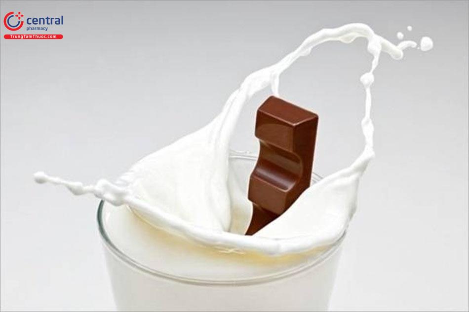 Không pha sữa cùng chocolate