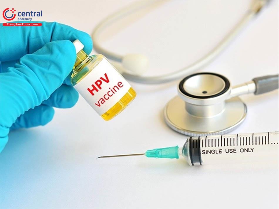Tiêm vắc xin phòng HPV để dự phòng bệnh sùi mào gà