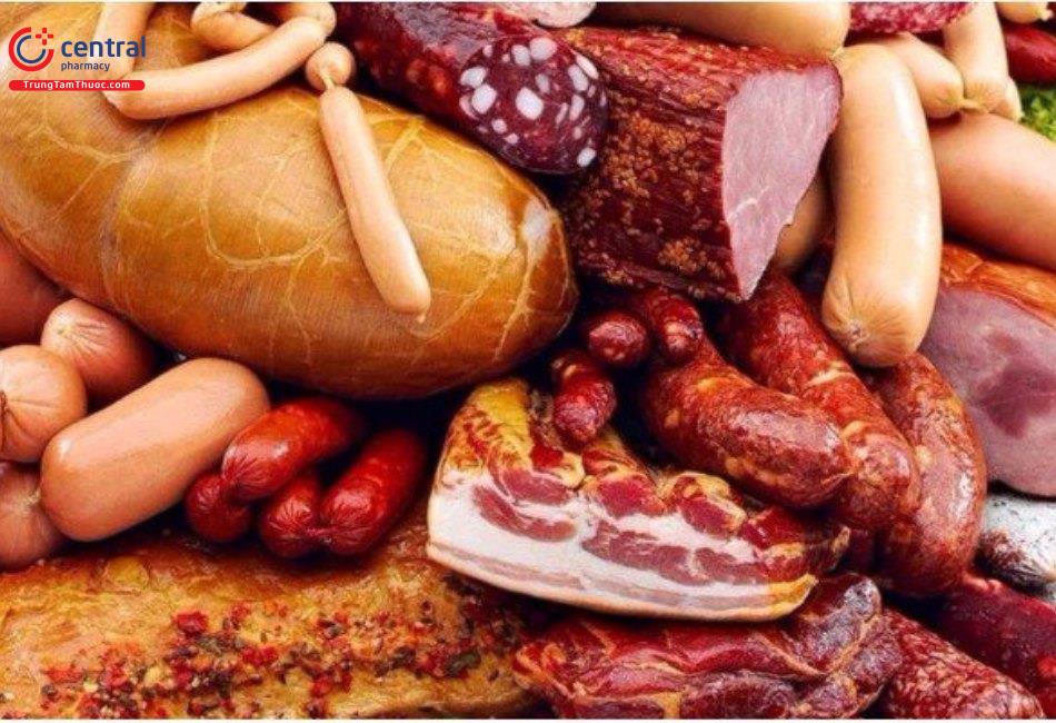 Thịt đỏ đã qua chế biến có lượng natri và chất bảo quản nitrat cao