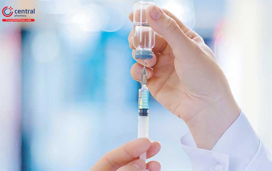 Trưởng thành noãn hoàn toàn và tiêm hCG