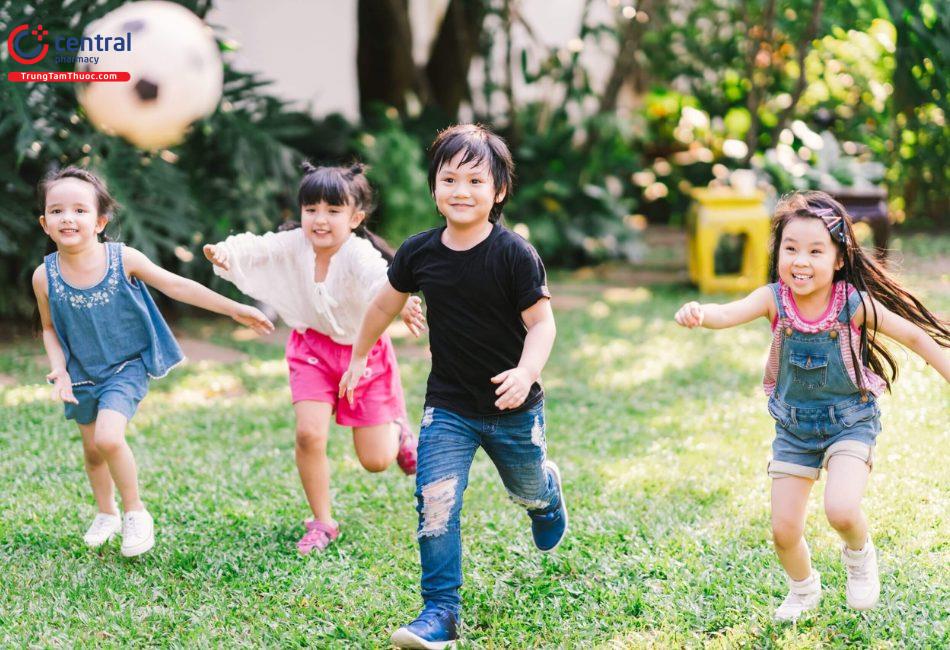 Hiệu quả của vaccin Covid-19 trên trẻ em và thanh thiếu niên khỏe mạnh khá thấp