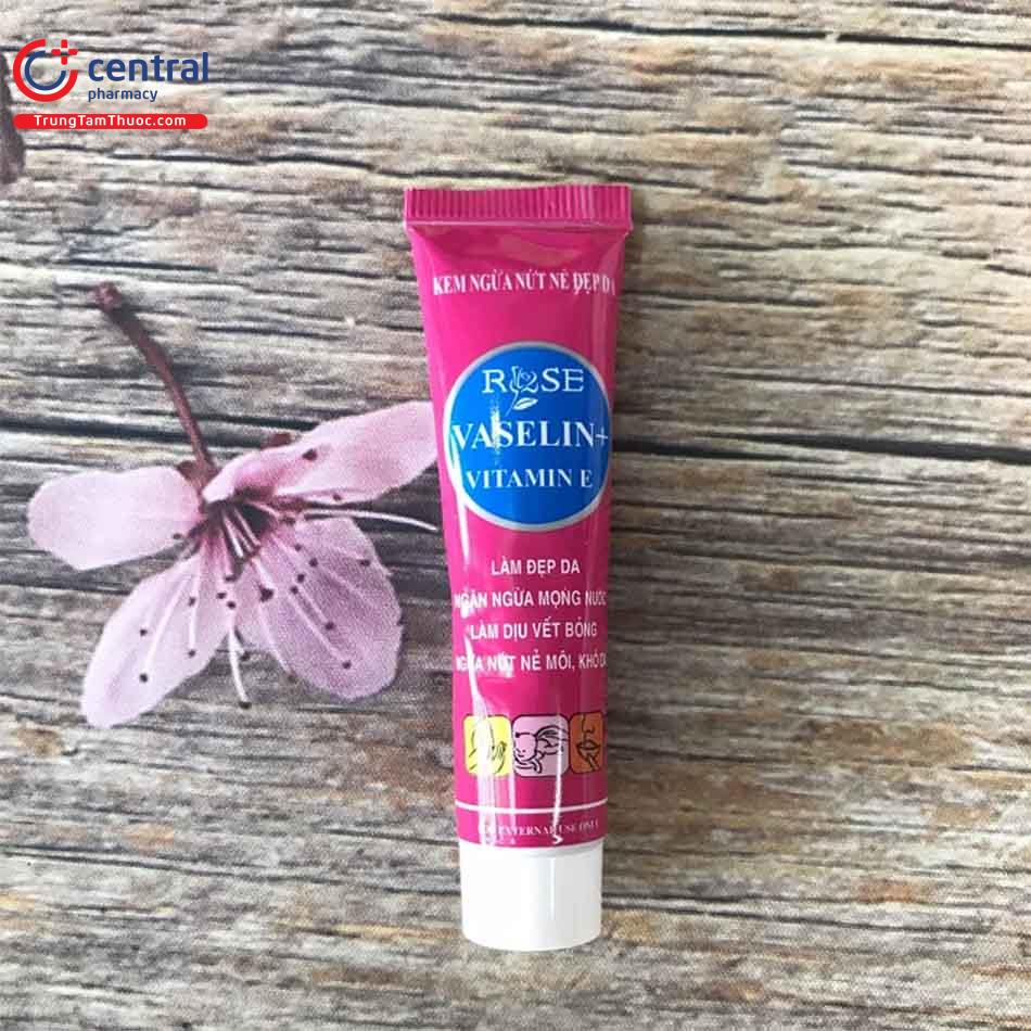 Vaseline Rose giúp làm dịu da