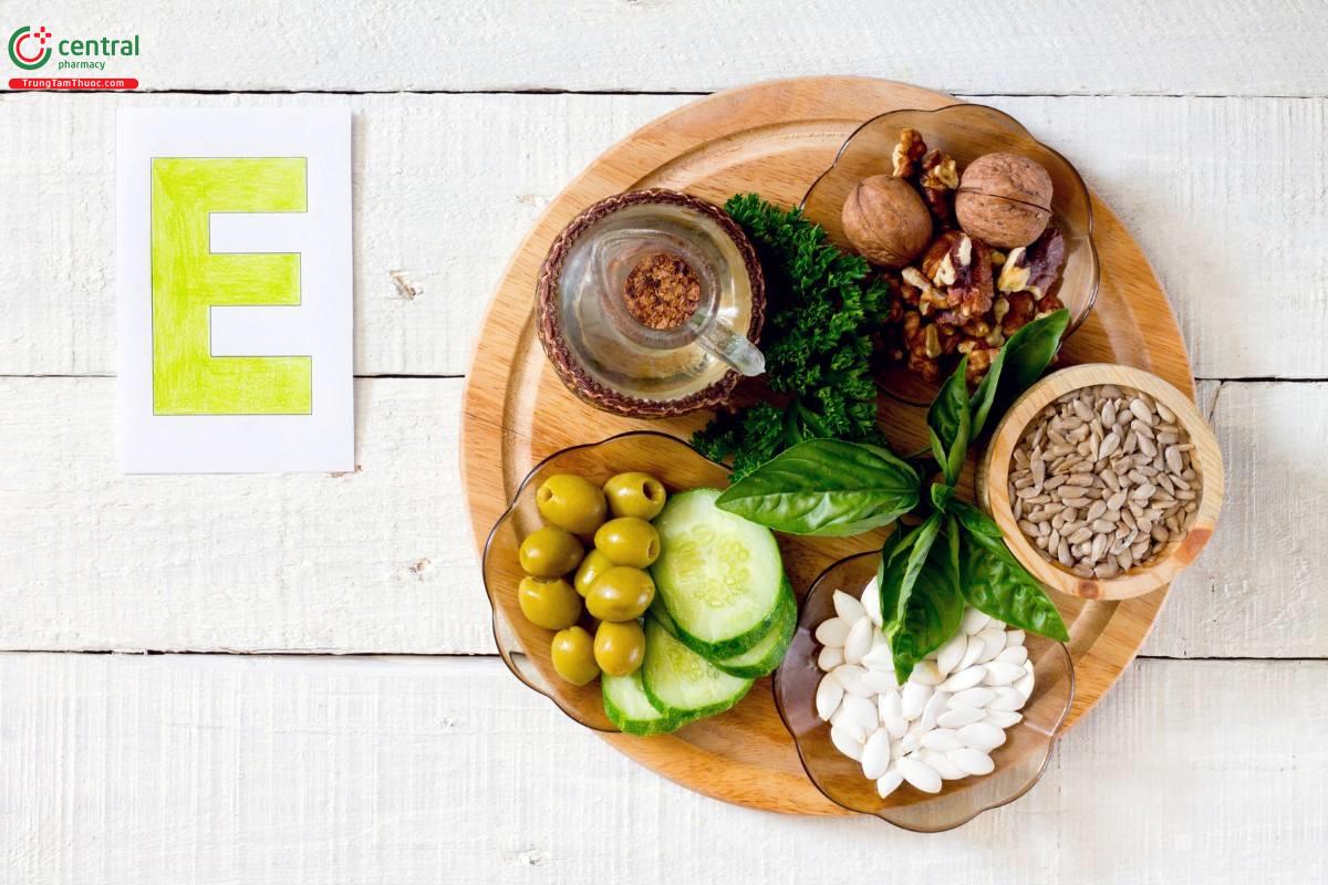 Vitamin E giúp chống lại các gốc tự cho cơ thể