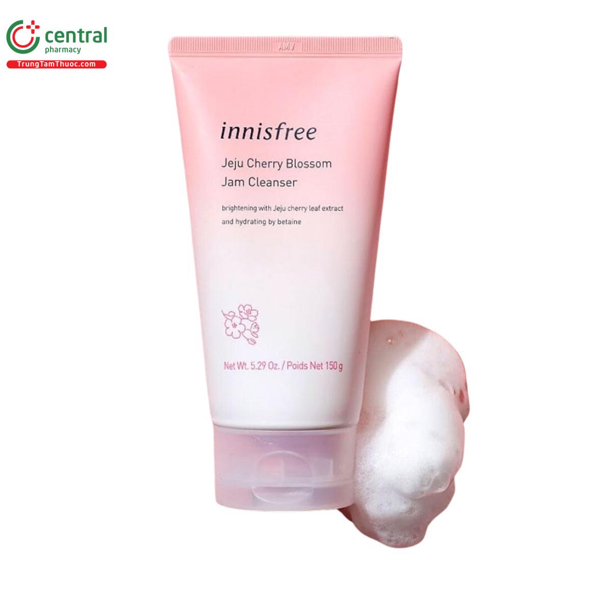 innisfree jeju cherry blossom jam cleanser 7 Q6540