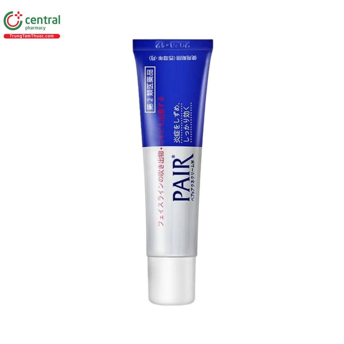 pair acne cream w 8 D1483