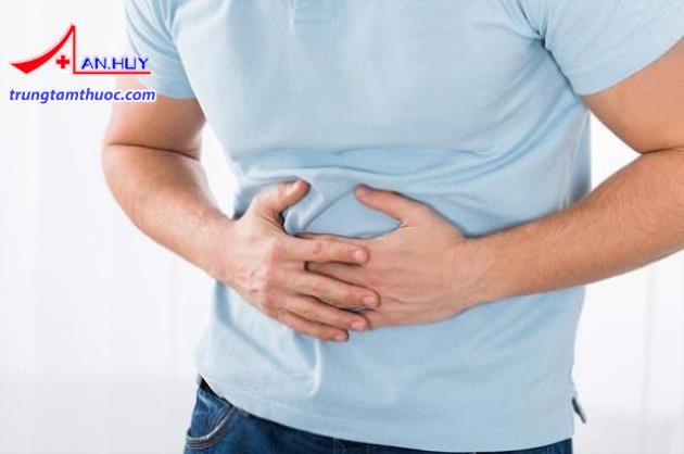 Đau bụng là một triệu chứng của viêm loét đại - trực tràng chảy máu