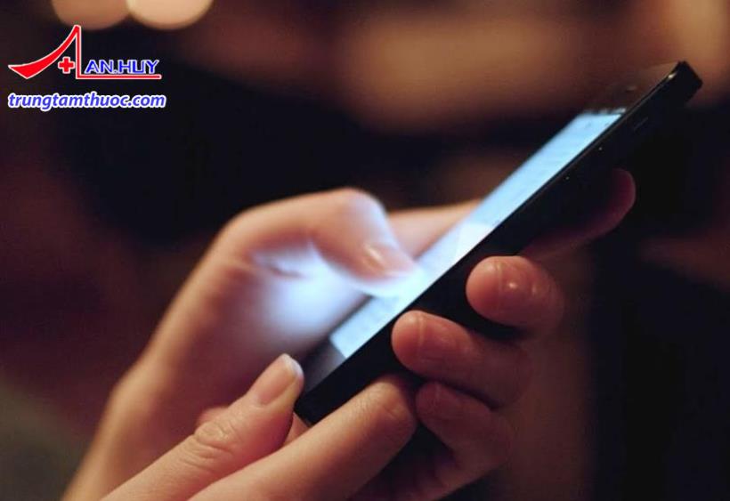 Các nhà khoa học sử dụng giao diện đơn giản trên smartphone để điều khiển thiết bị.