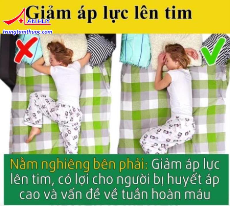 Tư thế ngủ nằm nghiên bên phải giúp ổn định nhịp tim, tốt cho tim mạch