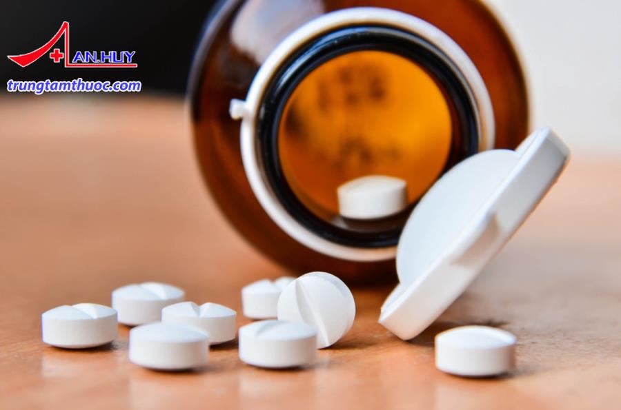 Liệu pháp ngừng corticoid trong suy thượng thận do corticoid