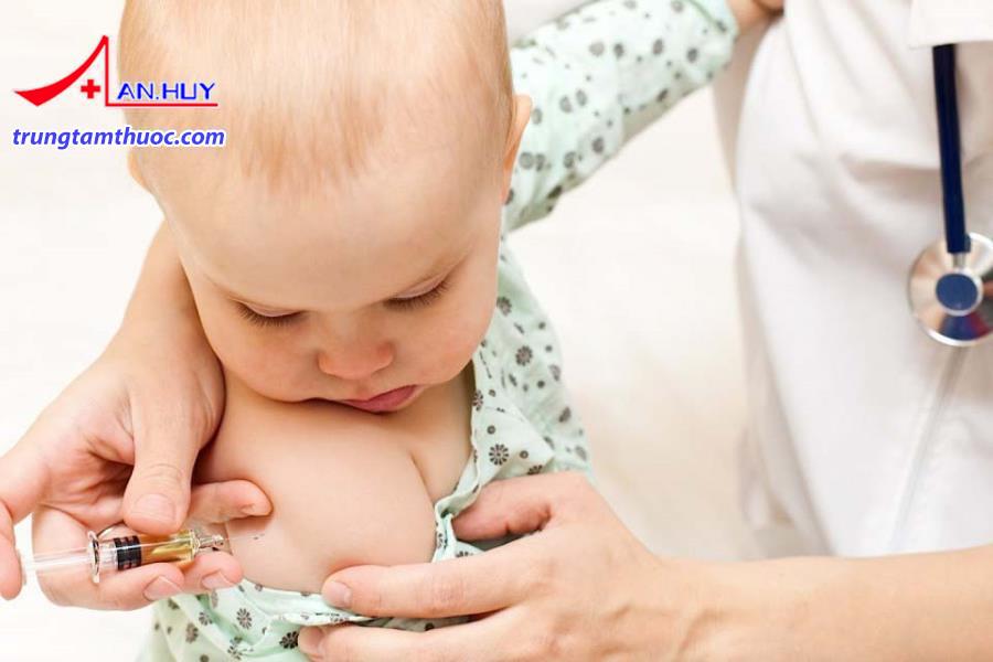 Tại sao cần cho trẻ đi tiêm phòng đầy đủ.